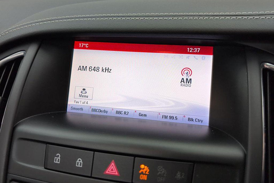 特選輸入車 Vol.714 ボクスホール カスケーダ 1.4i ターボ エリート 6MT（Vauxhall Cascada 1.4 Turbo Elite 6MT） | お洒落で実用的な4シーターカブリオレ｜イギリス中古車販売