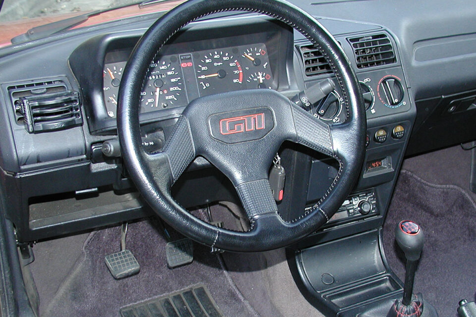 ブレーキング時に車体とステアリングが揺れる・振動する原因と対処方法