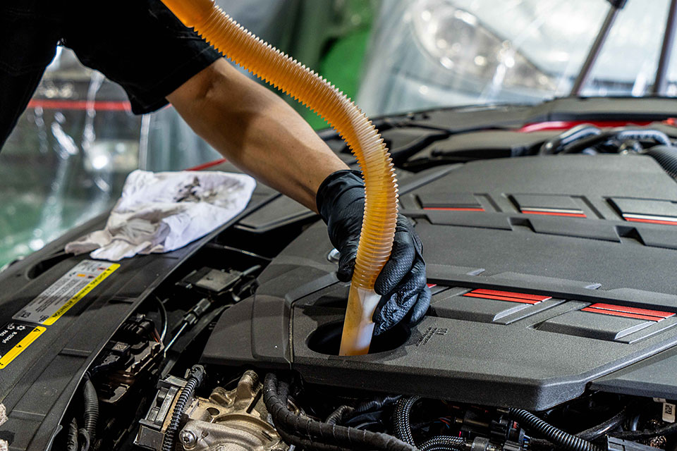 エンジンオイル交換