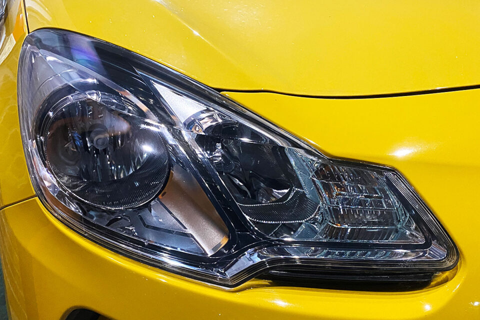 ヘッドライトコーティング