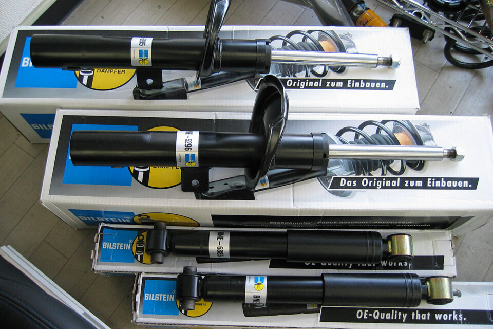 部品は「純正パーツ」しか使えないルール