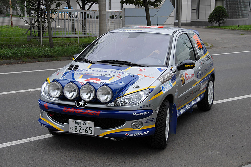 ロードテストに向かう206RC