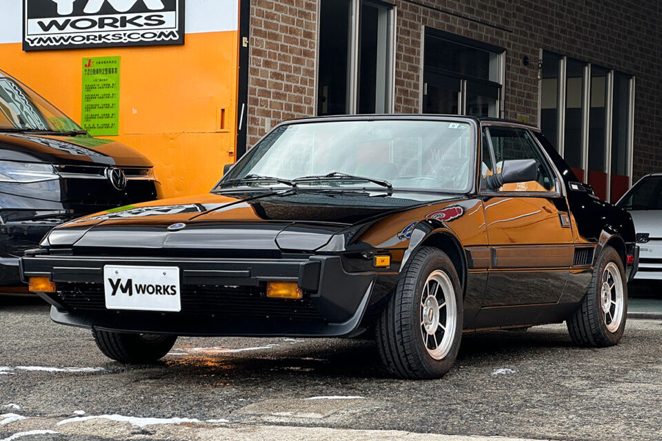 ガラスコーティング施工事例|ベルトーネ X1/9(Bertone X1/9)|大阪府大阪市 F様