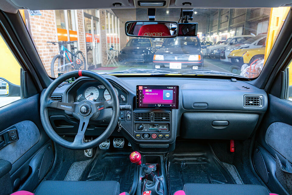 特別販売車両|プジョー 106S16(PEUGEOT 106S16)正規輸入車 左ハンドル|実用にも耐える唯一無二の世界観を持った名車