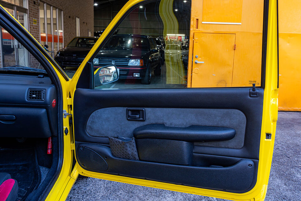 特別販売車両|プジョー 106S16(PEUGEOT 106S16)正規輸入車 左ハンドル|実用にも耐える唯一無二の世界観を持った名車