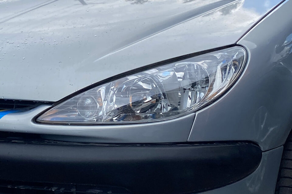 プジョー 206CC S16(Peugeot 206 CC S16)のヘッドライトコーティング | 大阪府泉佐野市のO様