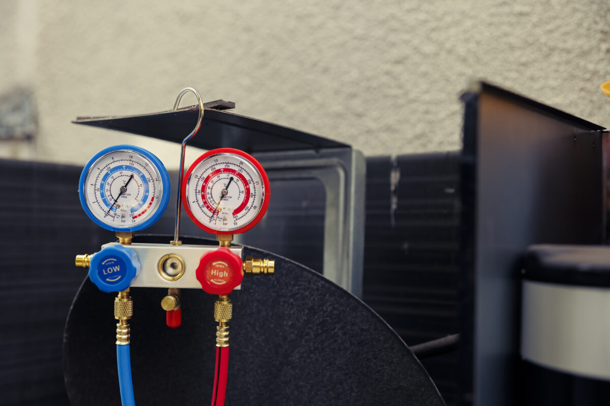 エアコンガス補充