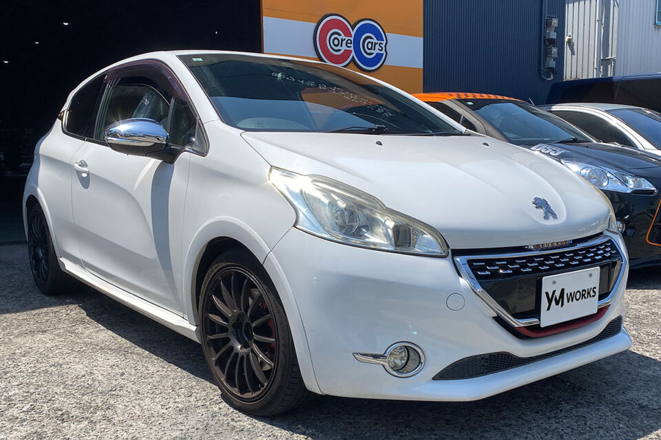 プジョー 208 GTi（Peugeot 208 GTi）の車検｜大阪府羽曳野市のM様