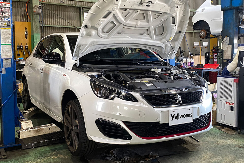 プジョー 308 GTi 270 by プジョースポール(Peugeot 308 GTi 270 by PEUGEOT SPORT)の12ヶ月点検|大阪府河内長野市のU様