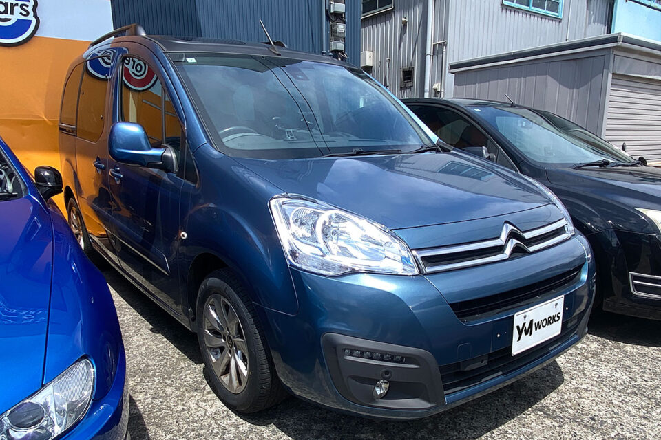 シトロエン ベルランゴ マルチスペース XTR ブルーHDi 100（Citroën Berlingo Multispace XTR BlueHDi 100）の車検｜大阪府富田林市のT様