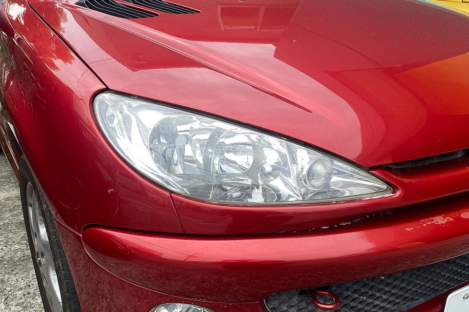 プジョー 206SW XS(Peugeot 206 SW XS)のヘッドライトコーティング | 奈良県磯城郡のM様